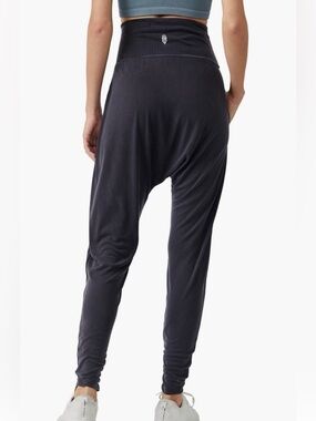 FP Movement Echo Harem Pants XS Color Clay